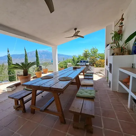 Casa Amani Bed & Breakfast Vinuela